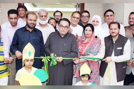 پاکستان سوشل سنٹر شارجہ میں مینگو میلہ کا انعقاد،افتتاح خالد حسین چوہدری نے کیا