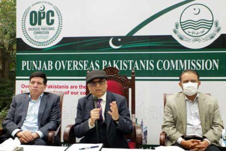 پاکستان کا قیام علامہ اقبال کے خوابوں کی زندہ و جاوید حقیقت ہے، بیرسٹر امجد ملک