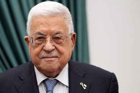 فلسطینیوں کو ملک بدر کرنے کے کسی بھی منصوبے کی سختی سے مخالفت کرتے ہیں، فلسطینی صدر
