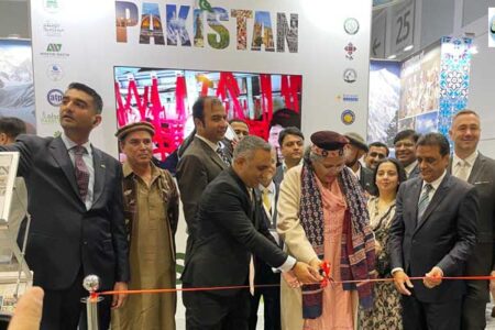 پاکستان سیاحوں کیلئے بہت سے پرکشش مقامات کا حامل ہے:سفیر ثقلین سیدہ