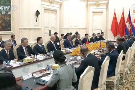 چین اور کمبوڈیا دونوں قومی ترقی کے ایک اہم مرحلے میں ہیں، چینی صدر